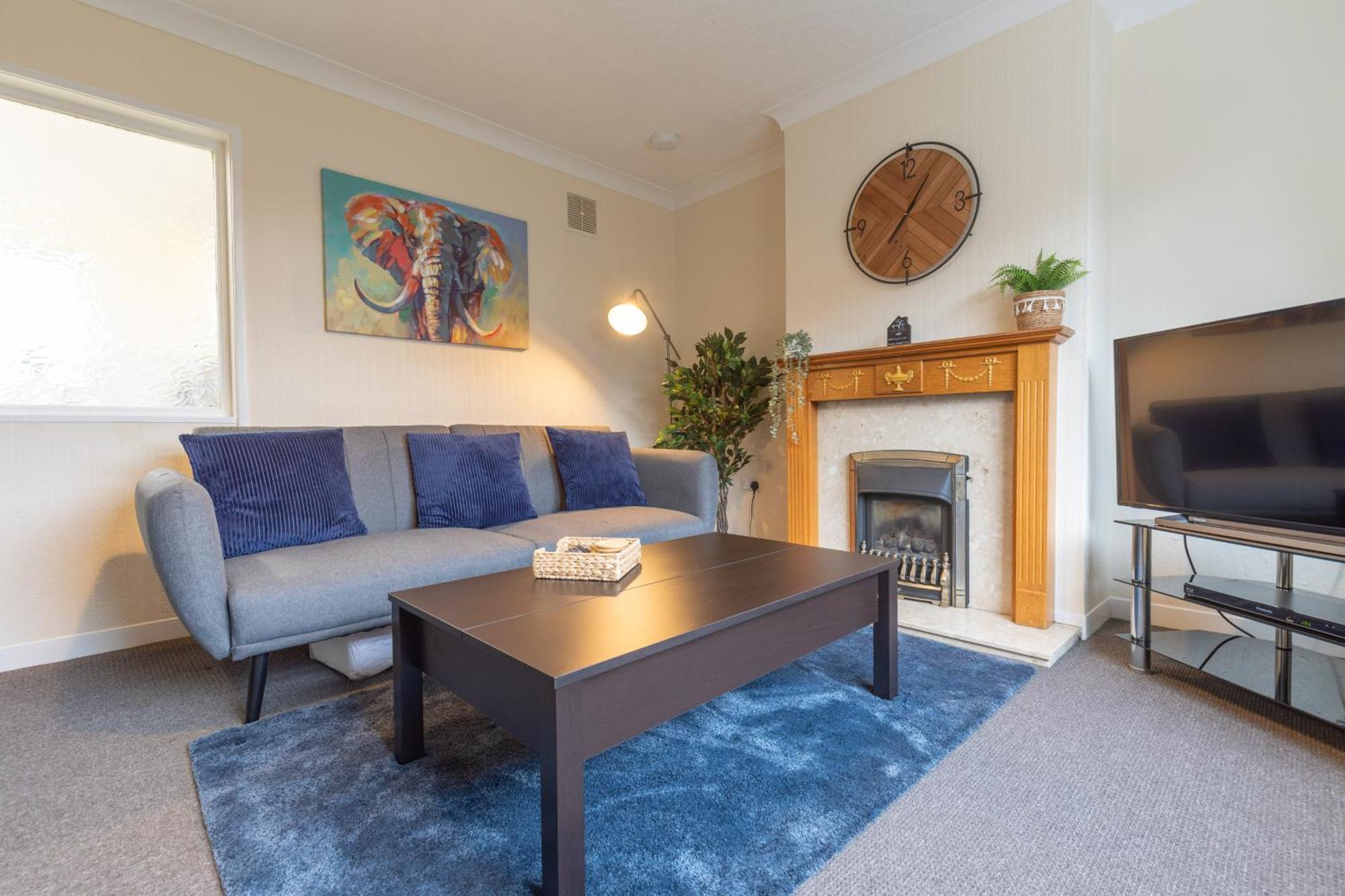 Leconfield Close - Comfy House And Free Parking Kingston upon Hull Exteriör bild