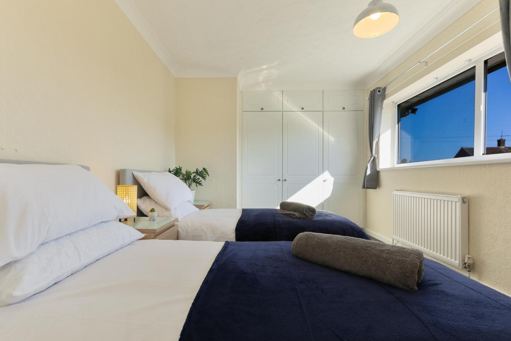 Leconfield Close - Comfy House And Free Parking Kingston upon Hull Exteriör bild