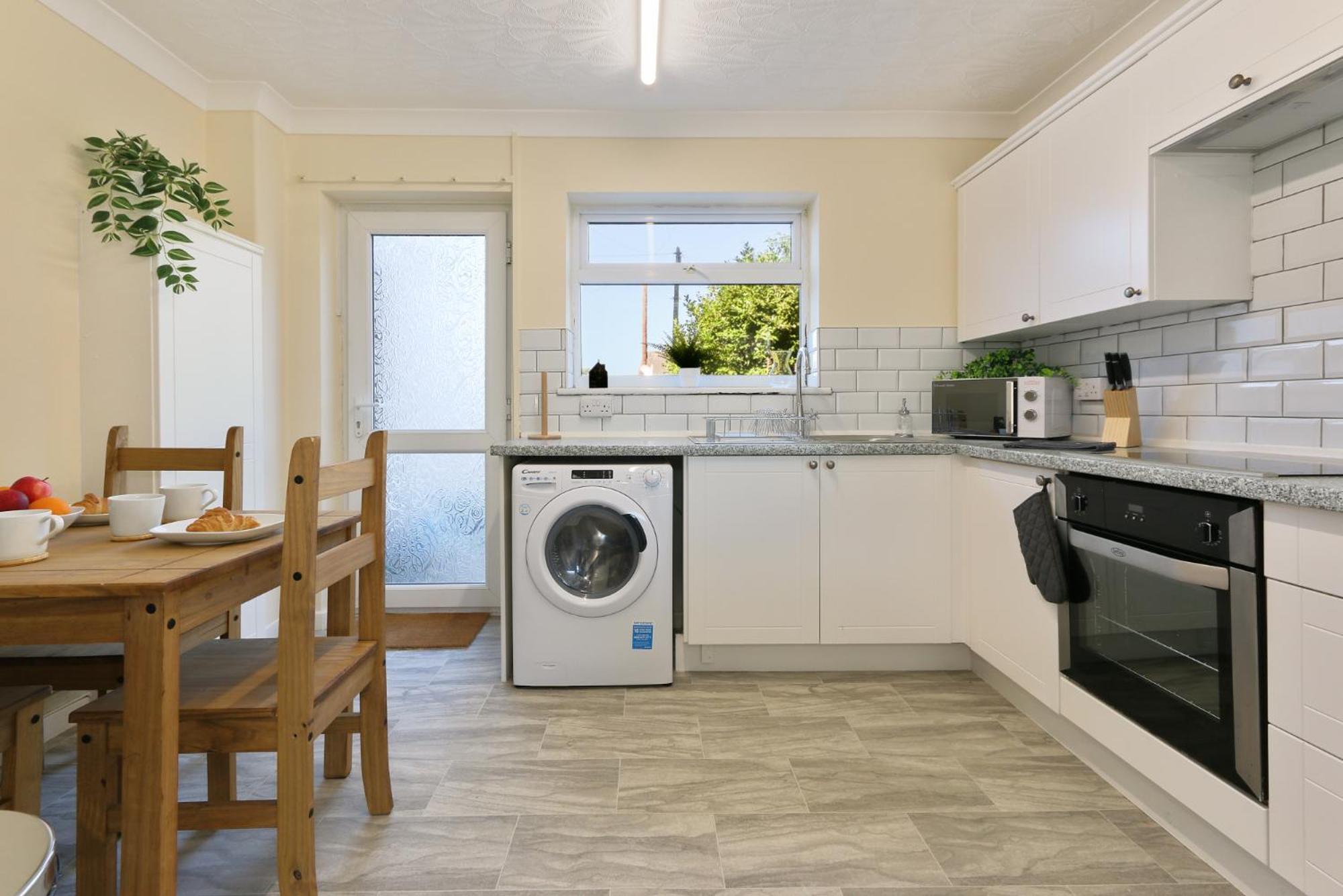 Leconfield Close - Comfy House And Free Parking Kingston upon Hull Exteriör bild