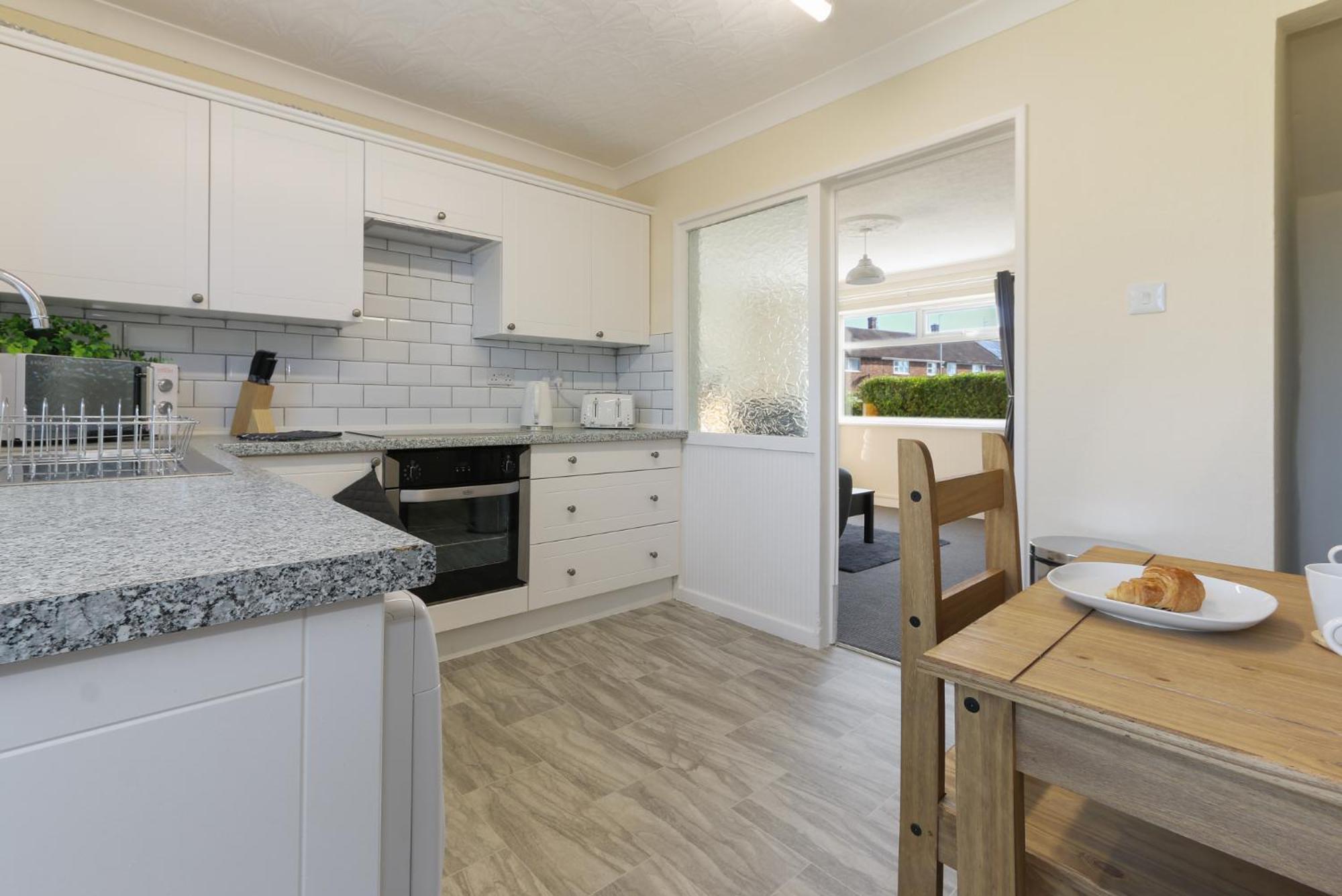 Leconfield Close - Comfy House And Free Parking Kingston upon Hull Exteriör bild